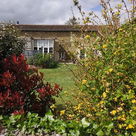 La Ferme Du Grand Bois Lägenhet Mouterre-Silly Exteriör bild