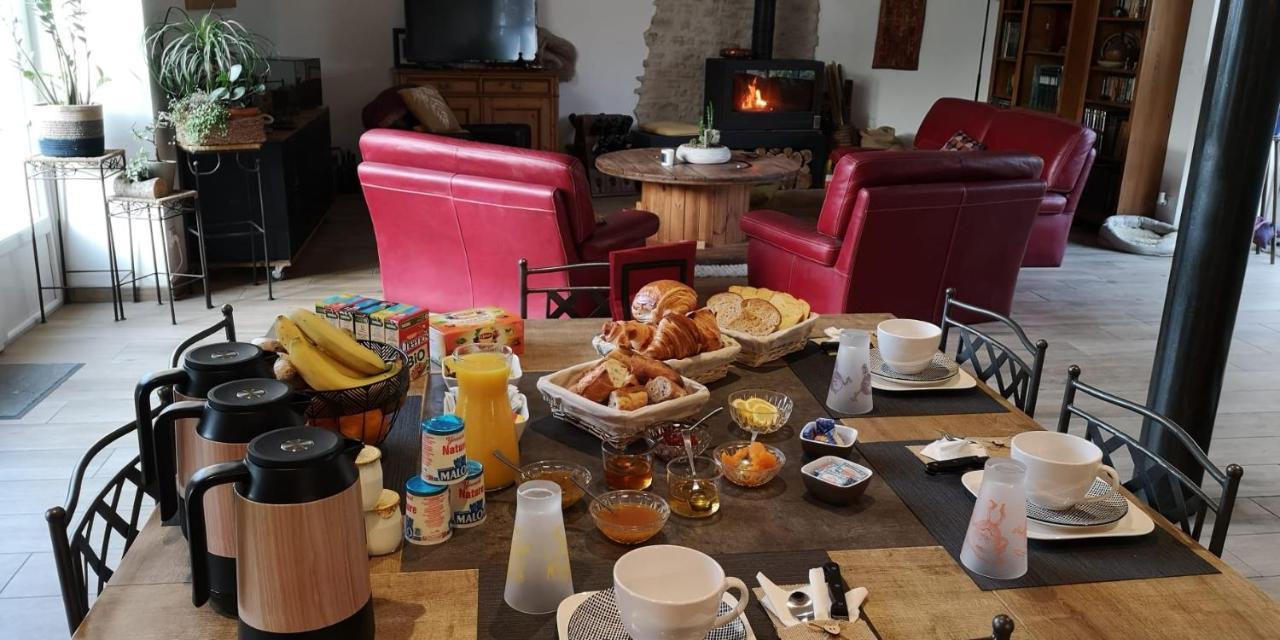La Ferme Du Grand Bois Lägenhet Mouterre-Silly Exteriör bild